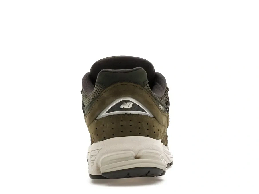 Фото № 4 с приближением к товару «‎New Balance 2002R»