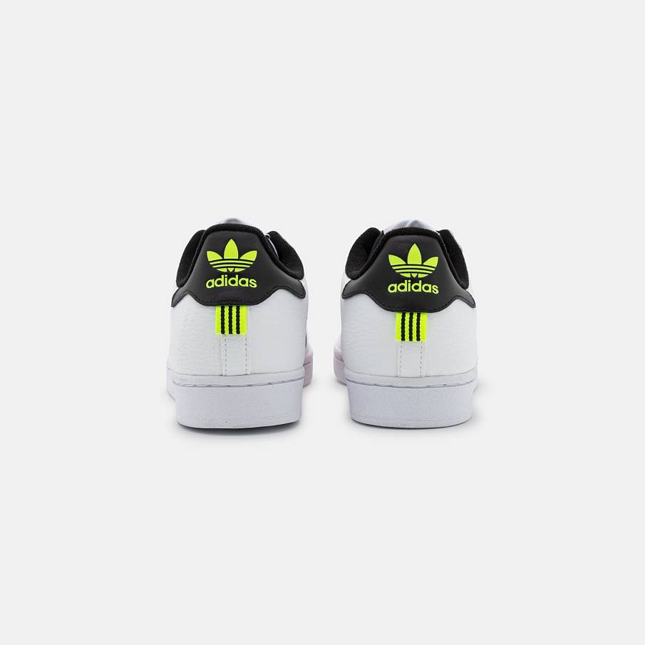 Фото № 3 с приближением к товару «‎Adidas Superstar »