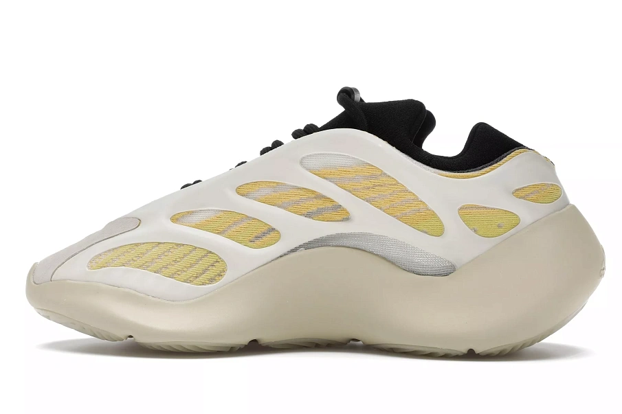 Фото № 2 с приближением к товару «‎adidas Yeezy 700 V3 Safflower»