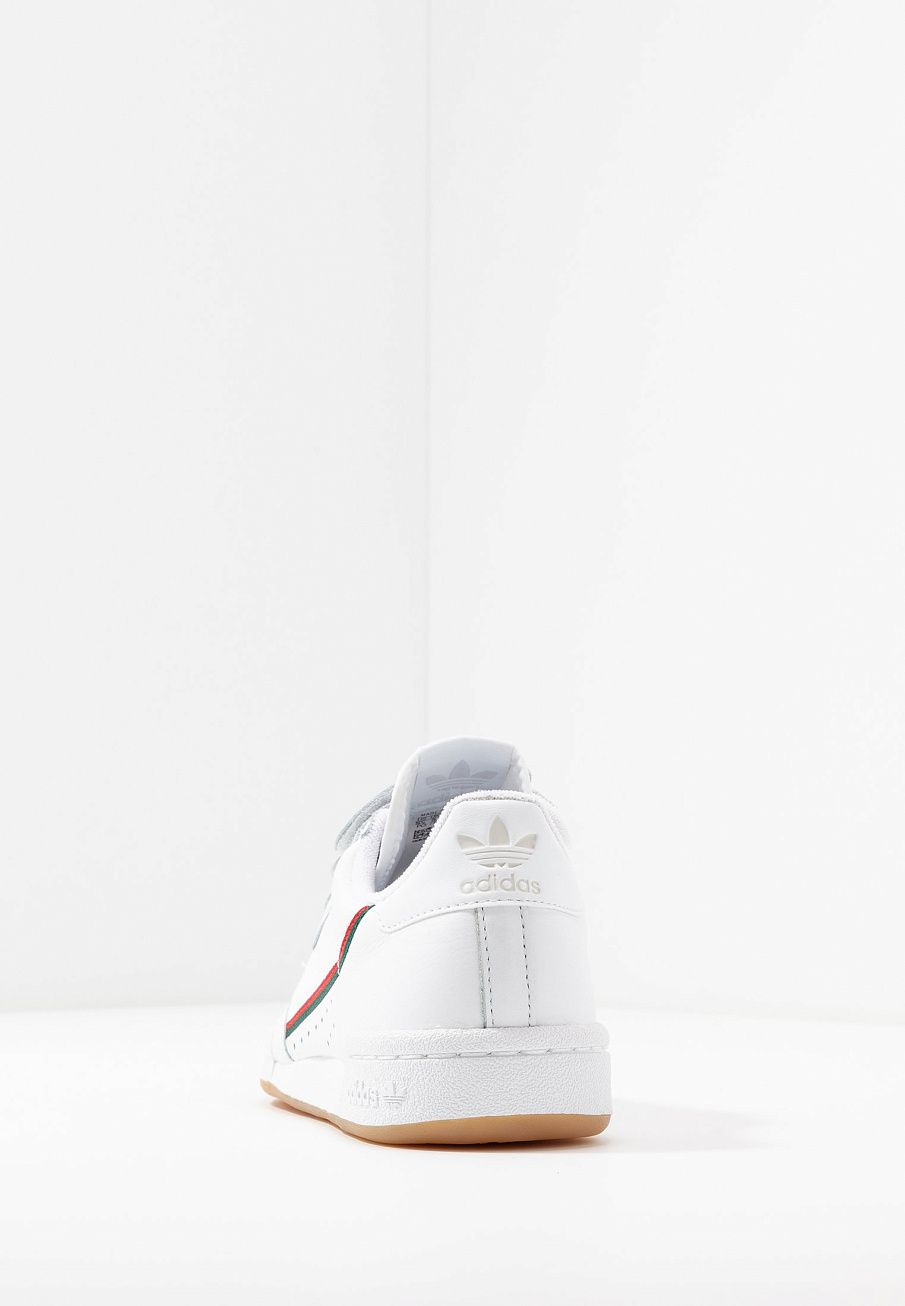 Фото № 4 с приближением к товару «‎Adidas Continental »