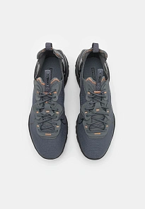 Фото № 4 с приближением к товару «‎REACT VISION»