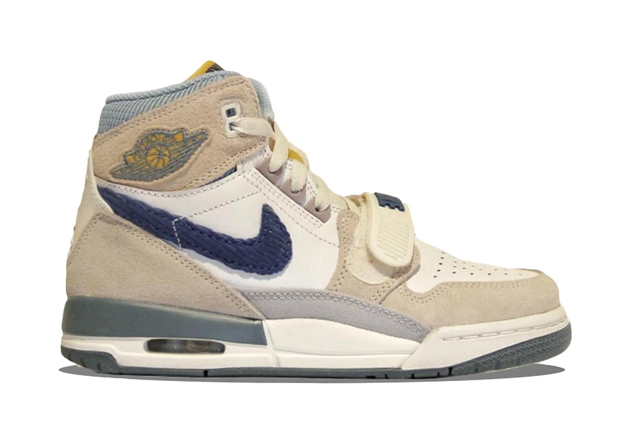 Фото № 1 с приближением к товару «‎Jordan Legacy 312 Corduroy Swoosh »