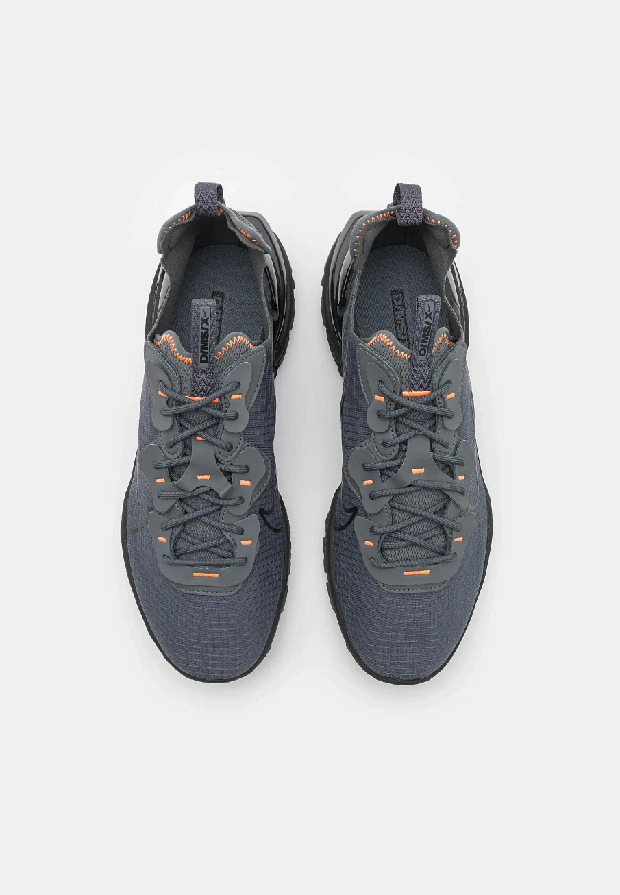 Фото № 4 с приближением к товару «‎REACT VISION»