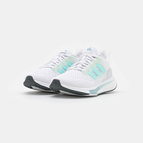 Фото № 2 с приближением к товару «‎Adidas»