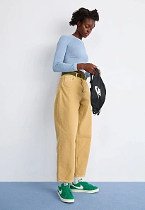 Фото № 3 с приближением к товару «‎BLAZER 77»