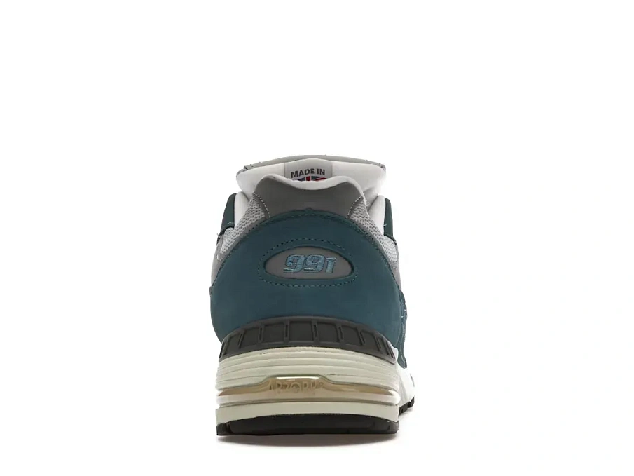 Фото № 4 с приближением к товару «‎New Balance 991»