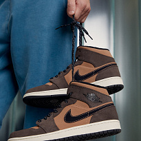 Фото № 3 с приближением к товару «‎Air Jordan 1 SE »