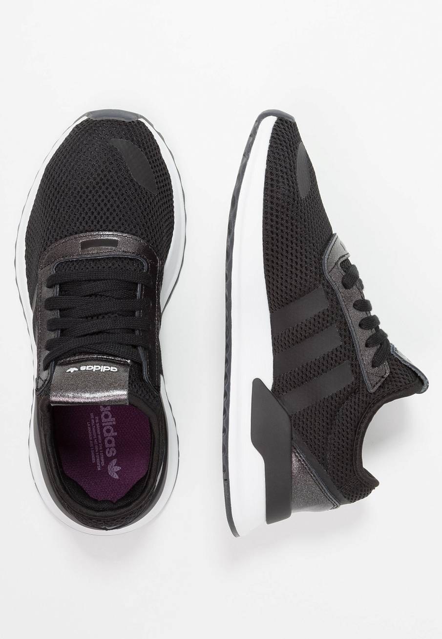 Фото № 4 с приближением к товару «‎Adidas U_path X Shoes »