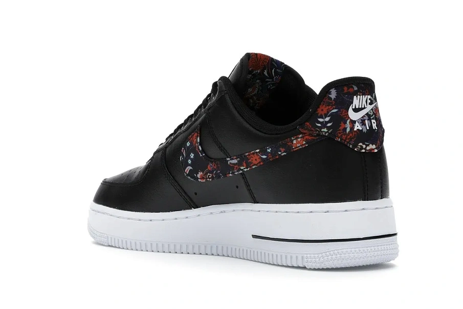 Фото № 5 с приближением к товару «‎Nike Air Force 1 Low Black Floral»