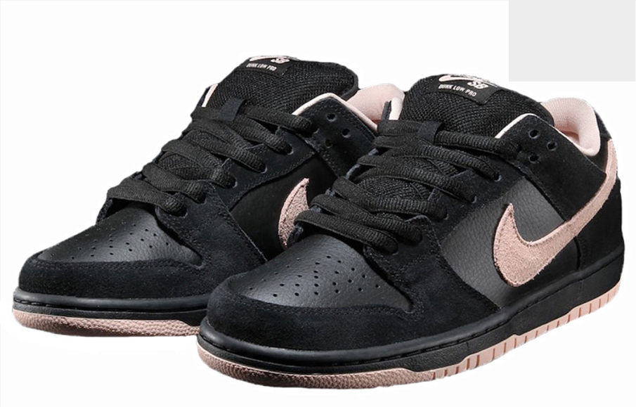 Фото № 2 с приближением к товару «‎Nike SB Dunk Low Skate shoes Black Coral»