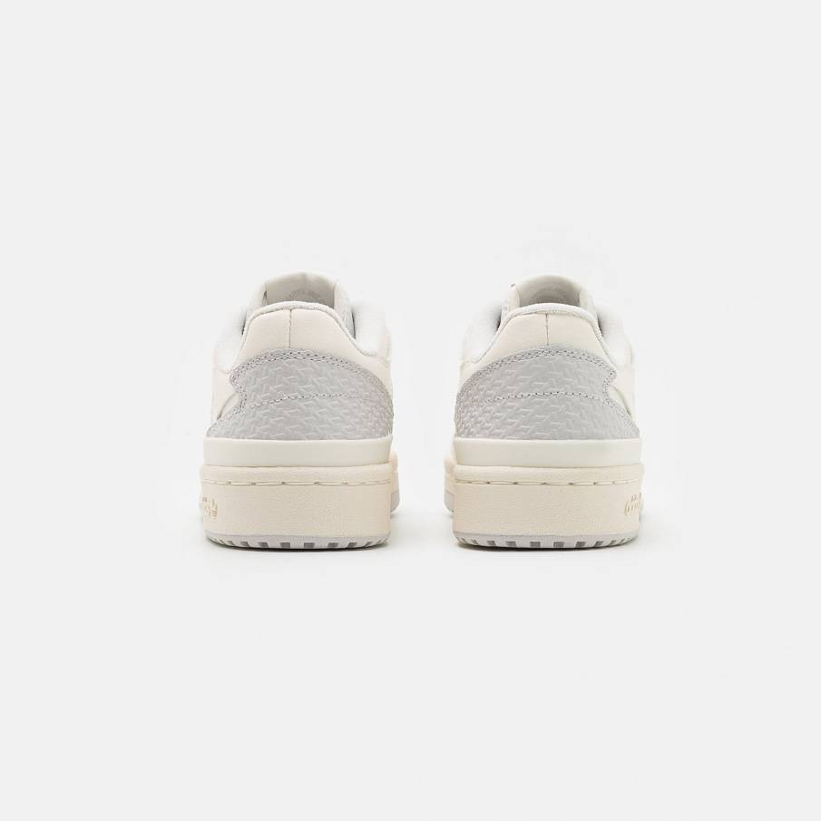Фото № 3 с приближением к товару «‎Adidas Forum CL »