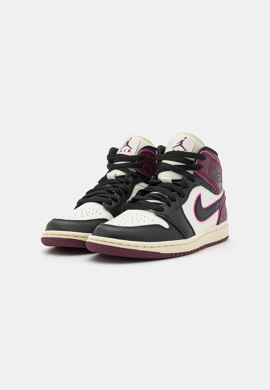 Фото № 4 с приближением к товару «‎AIR JORDAN 1 MID SE»