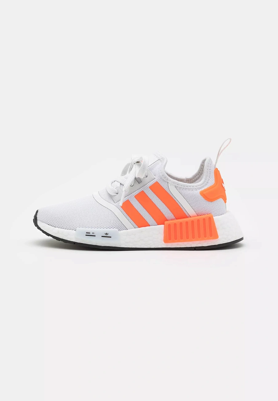 Фото № 1 с приближением к товару «‎NMD_R1 UNISEX»
