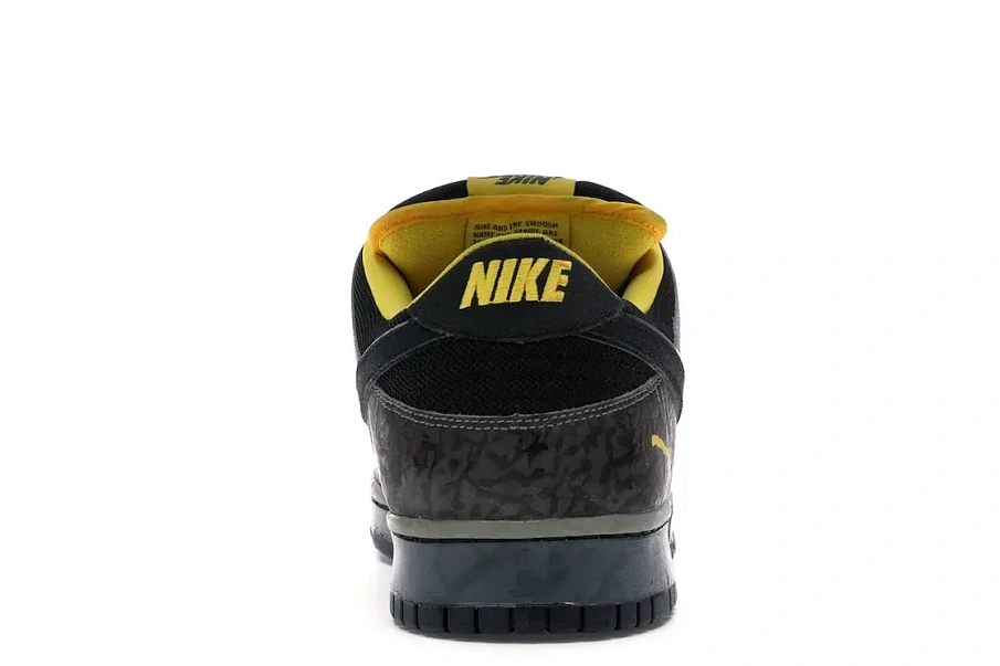 Фото № 4 с приближением к товару «‎Nike SB Dunk Low Yellow Curb»
