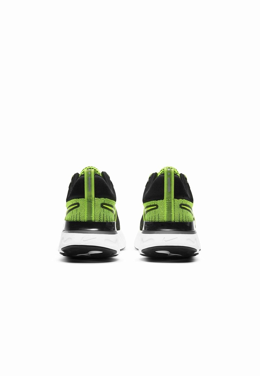 Фото № 3 с приближением к товару «‎Nike DO»