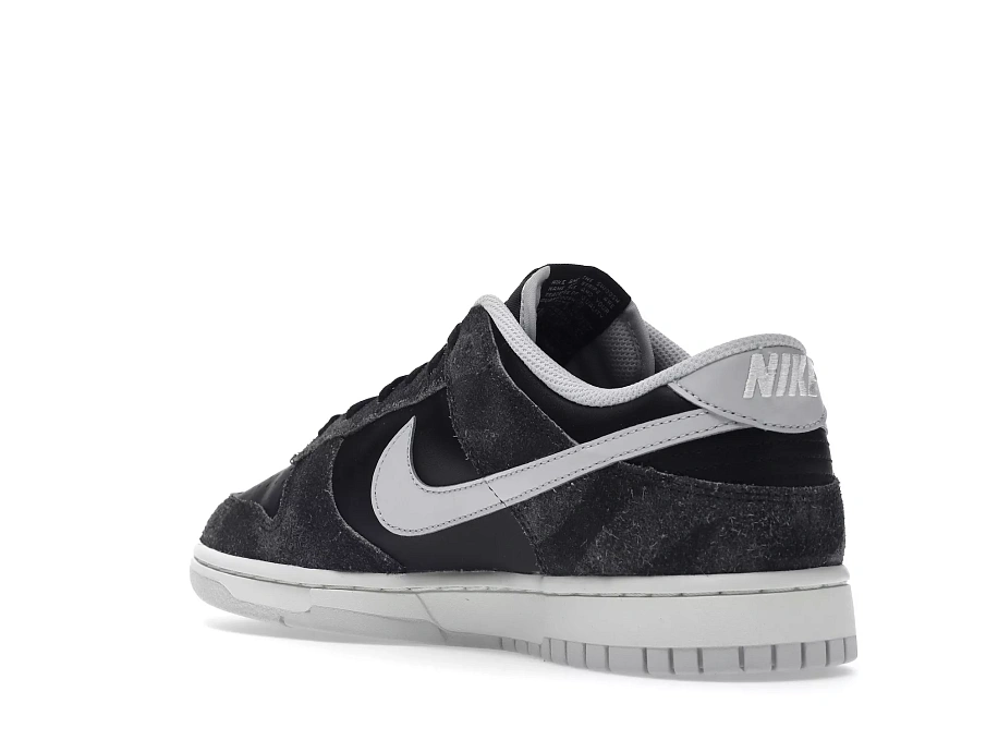 Фото № 4 с приближением к товару «‎Nike Dunk Low Retro Animal Pack Zebra»