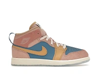Фото № 1 с приближением к товару «‎Jordan 1 Mid»