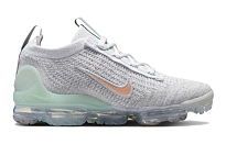 Фото № 2 с приближением к товару «‎Nike Air VaporMax 2021 FK (GS) Low-Top Running Shoes Grey»