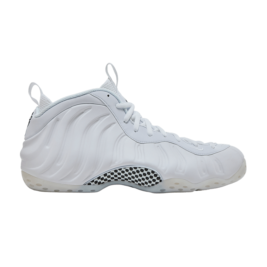 Фото № 1 с приближением к товару «‎Nike Air Foamposite One Triple White»