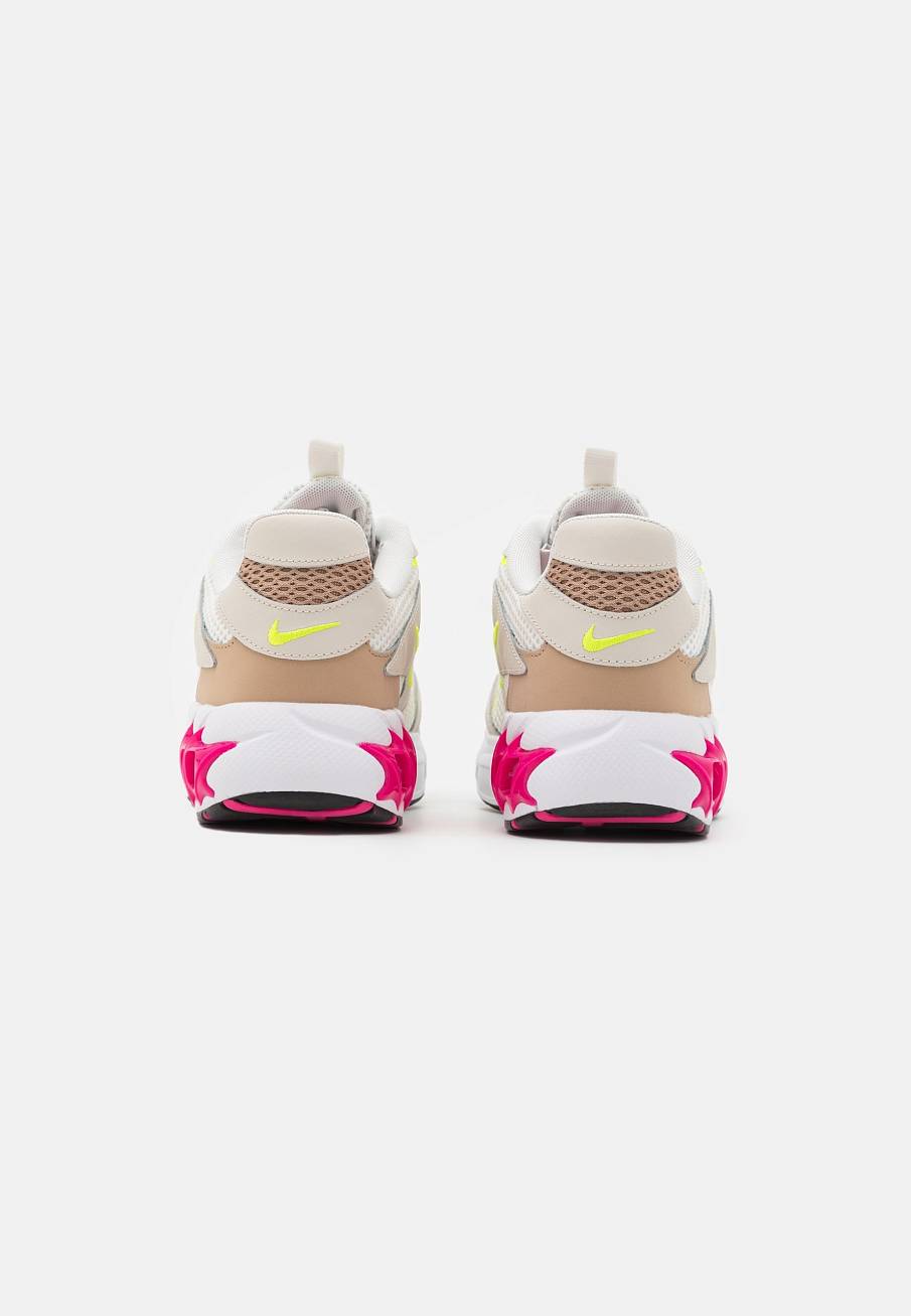 Фото № 2 с приближением к товару «‎Nike Zoom Air Fire »