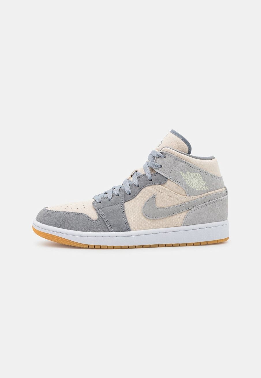 Фото № 1 с приближением к товару «‎Air Jordan 1 Se »