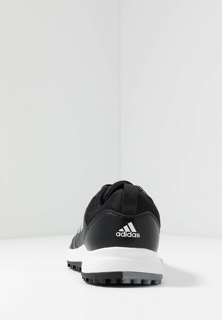 Фото № 4 с приближением к товару «‎Adidas Traxion»