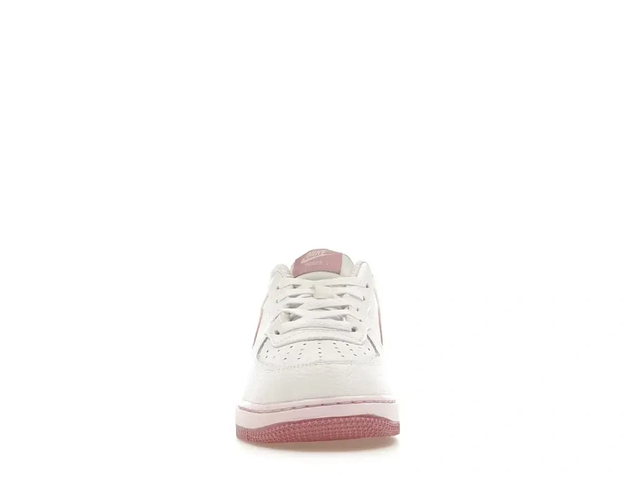 Фото № 2 с приближением к товару «‎Nike Air Force 1»