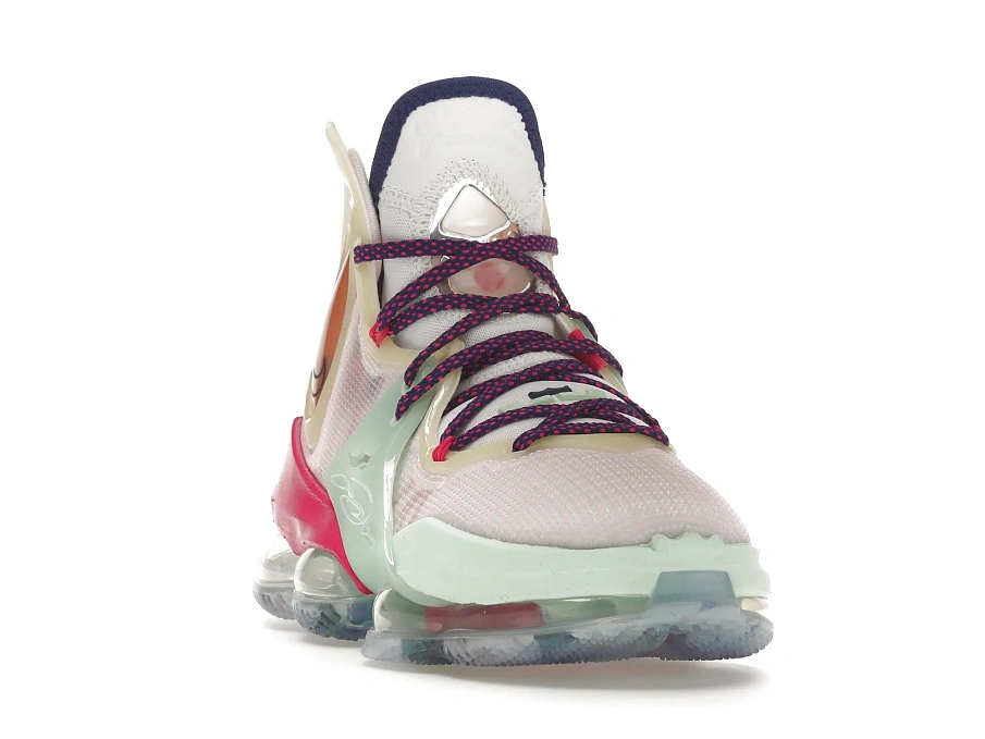Фото № 4 с приближением к товару «‎Nike LeBron 19 Valentines Day Love Letter»