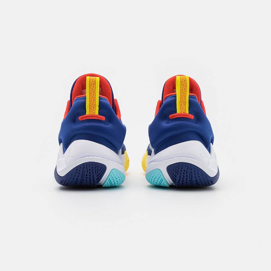 Фото № 3 с приближением к товару «‎Nike Giannis Immortality Force Field »