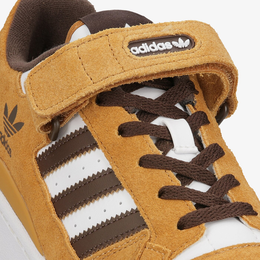 Фото № 4 с приближением к товару «‎Adidas Forum »
