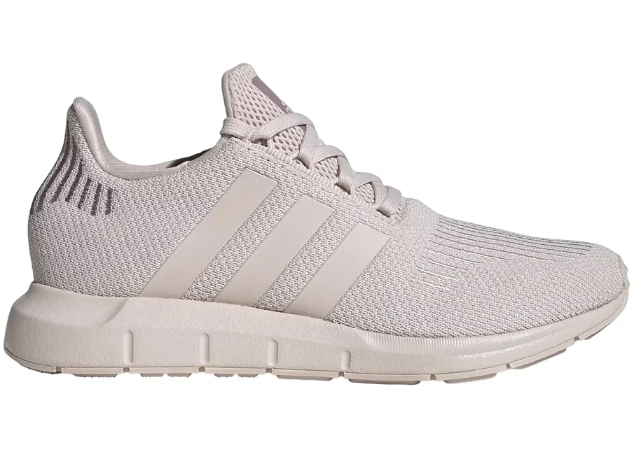 Фото № 1 с приближением к товару «‎adidas Swift Run 1.0»