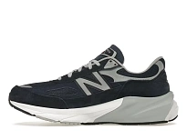 Фото № 3 с приближением к товару «‎New Balance 990v6»