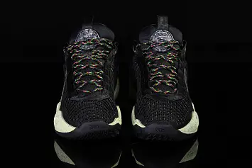 Nike Cosmic Unity Anthony Davis - 4