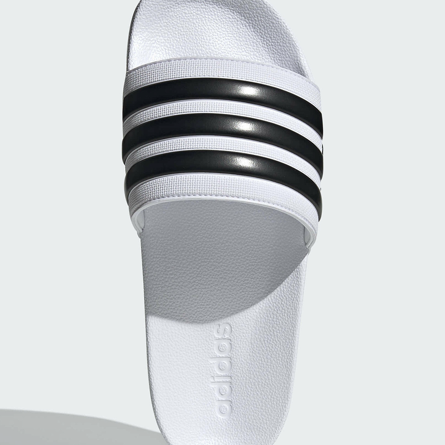 Фото № 3 с приближением к товару «‎Adidas»