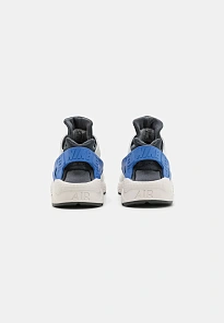 Фото № 3 с приближением к товару «‎AIR HUARACHE»