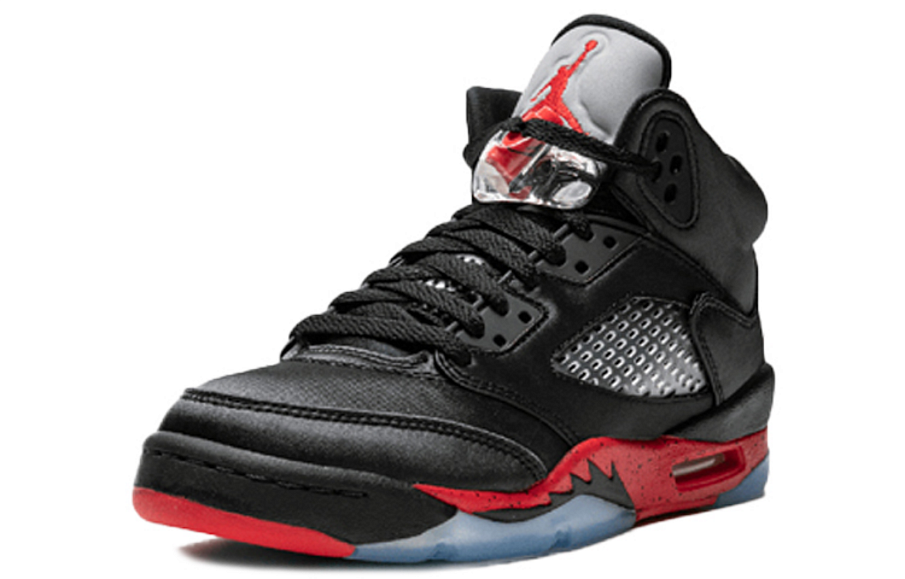 Фото № 2 с приближением к товару «‎Nike Air Jordan 5 Retro Satin Bred blackred»