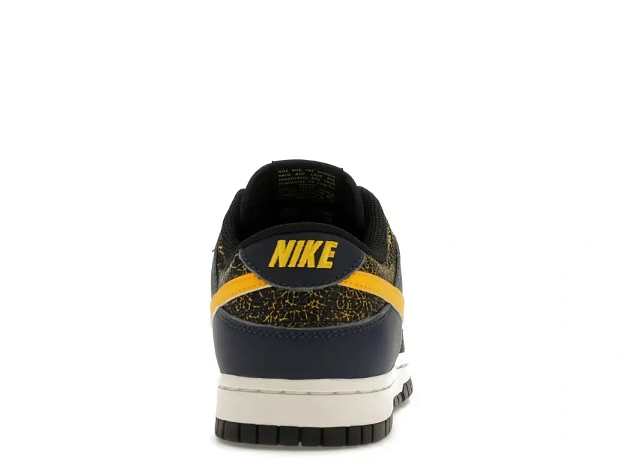 Фото № 4 с приближением к товару «‎Nike Dunk Low»