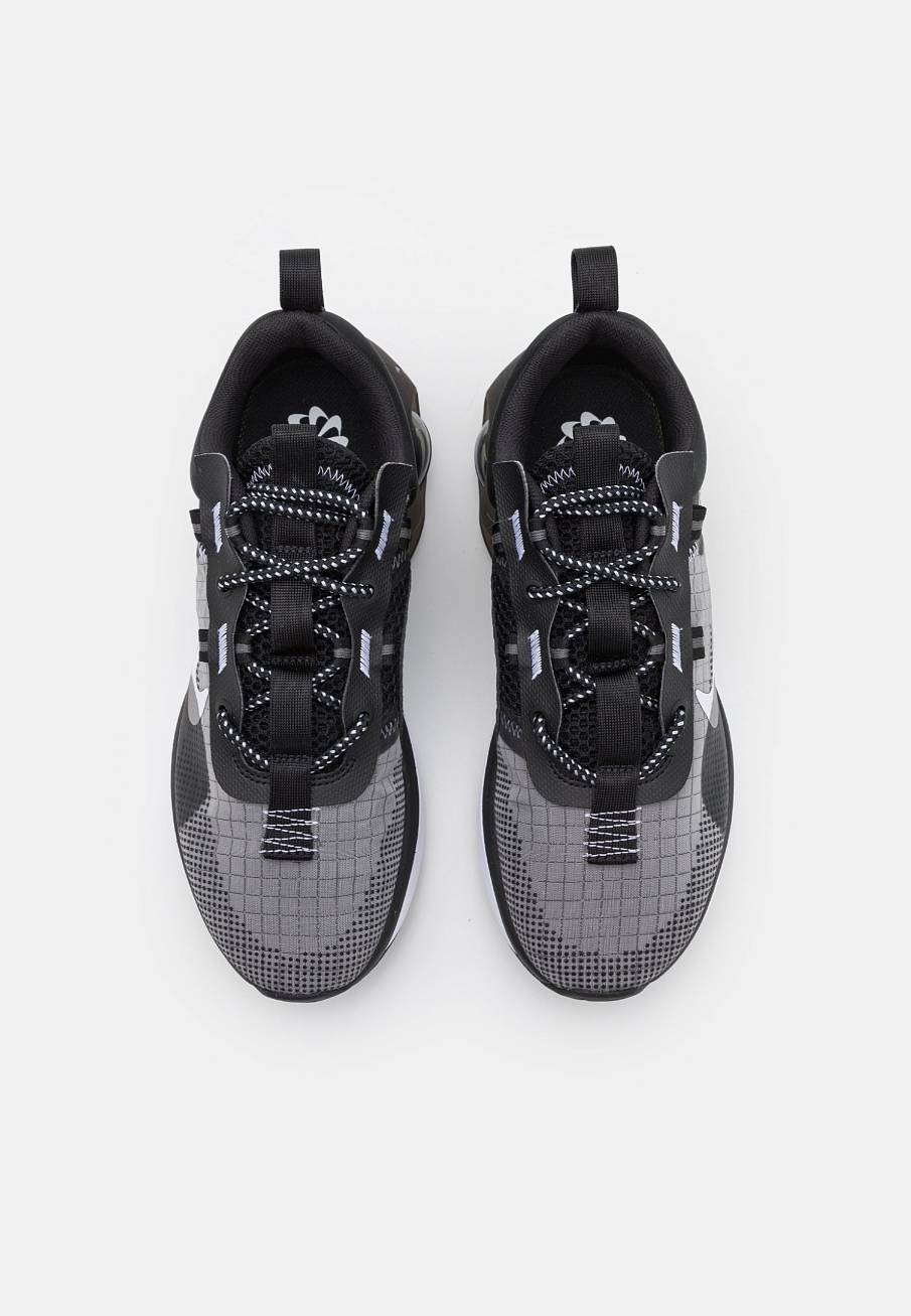 Фото № 3 с приближением к товару «‎Nike Air Max Sphere »