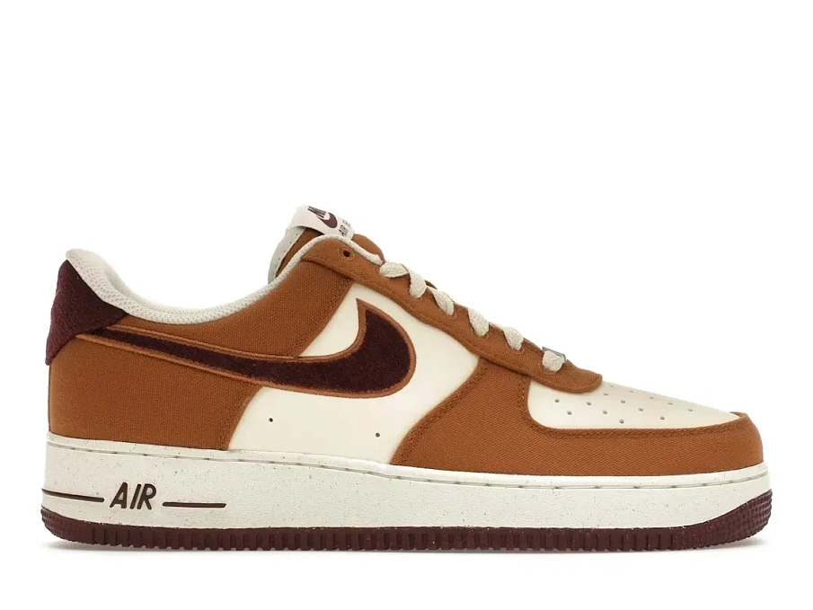 Фото № 1 с приближением к товару «‎Nike Air Force 1 Low '07 LV8»