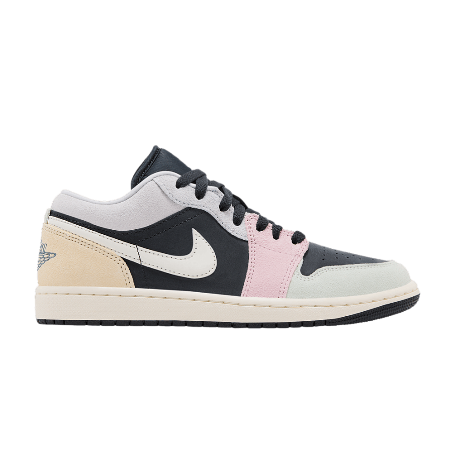 Фото № 1 с приближением к товару «‎Air Jordan 1 Low SE Black Pastels»