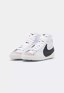 Фото № 3 с приближением к товару «‎BLAZER MID '77 JUMBO UNISEX»