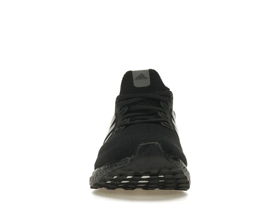 Фото № 2 с приближением к товару «‎adidas Ultra Boost 5.0 DNA Triple Black »