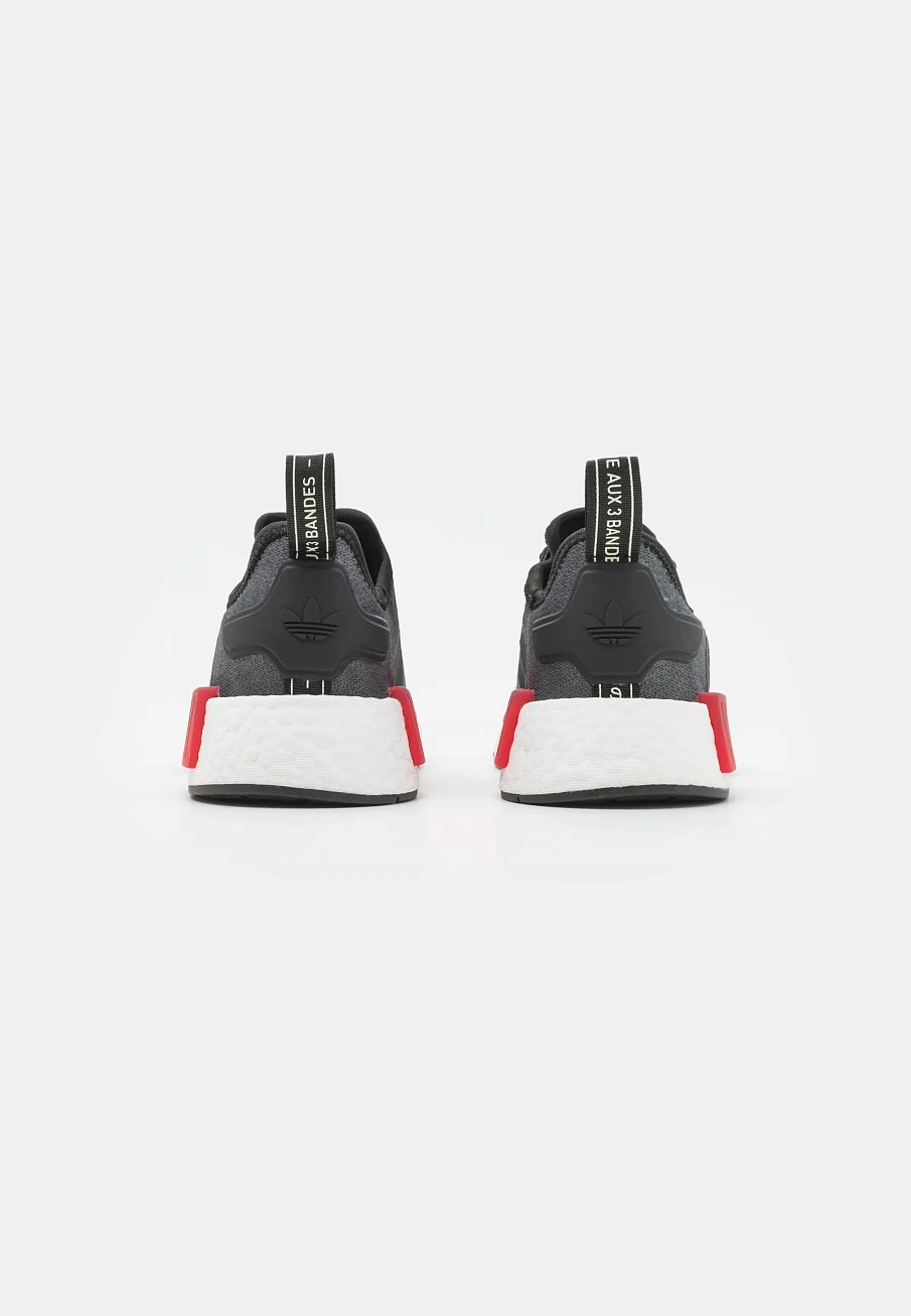 Фото № 3 с приближением к товару «‎NMD_R1 UNISEX»