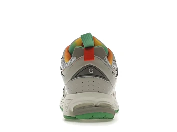 New Balance 2002R - 4