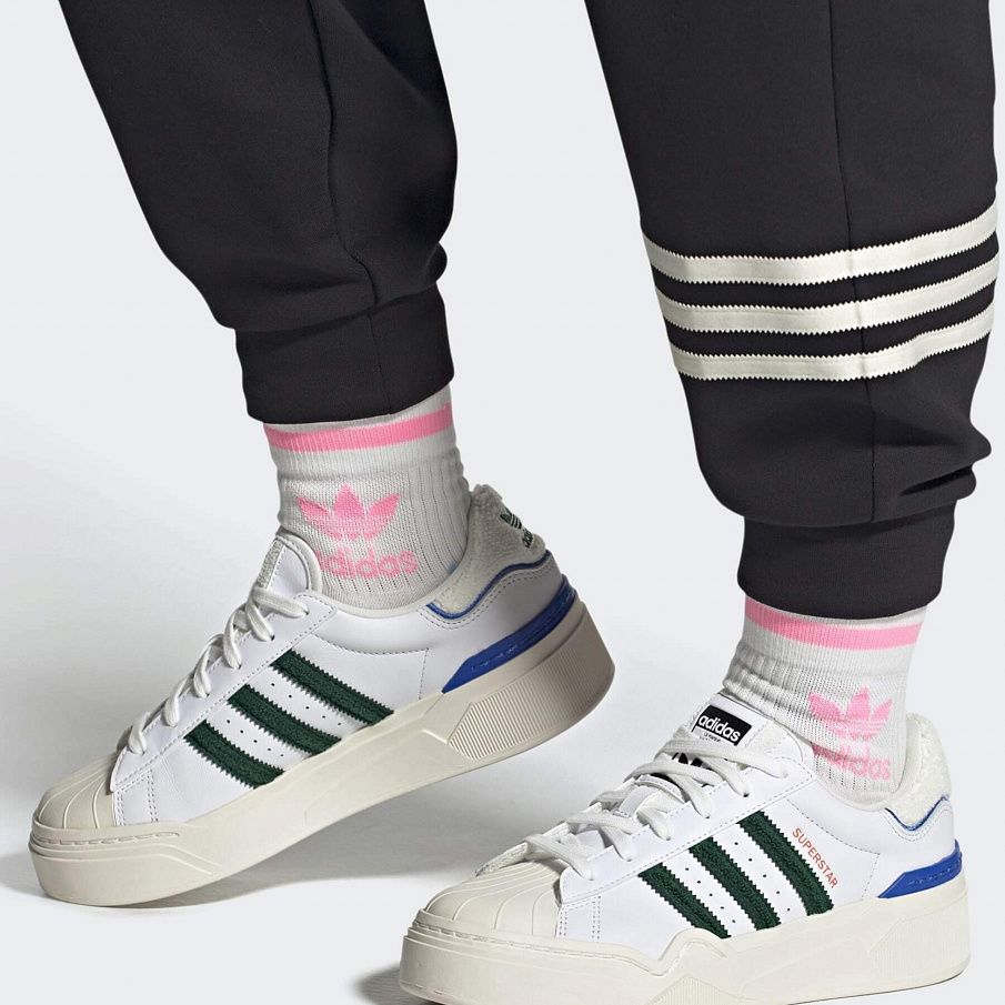 Фото № 1 с приближением к товару «‎Adidas Superstar Her Icons Bball W »