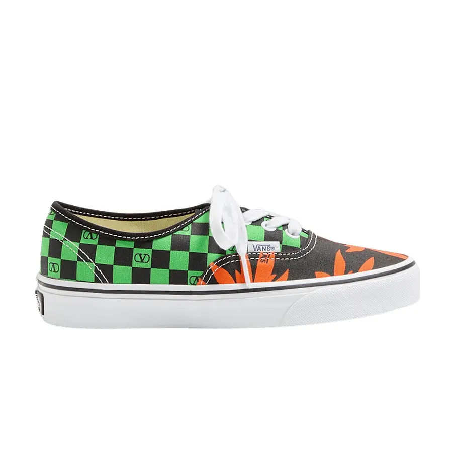 Фото № 1 с приближением к товару «‎Valentino Garavani x Vans Authentic Checkerboard Tropical Leaves (VN000Z9AN5B)»