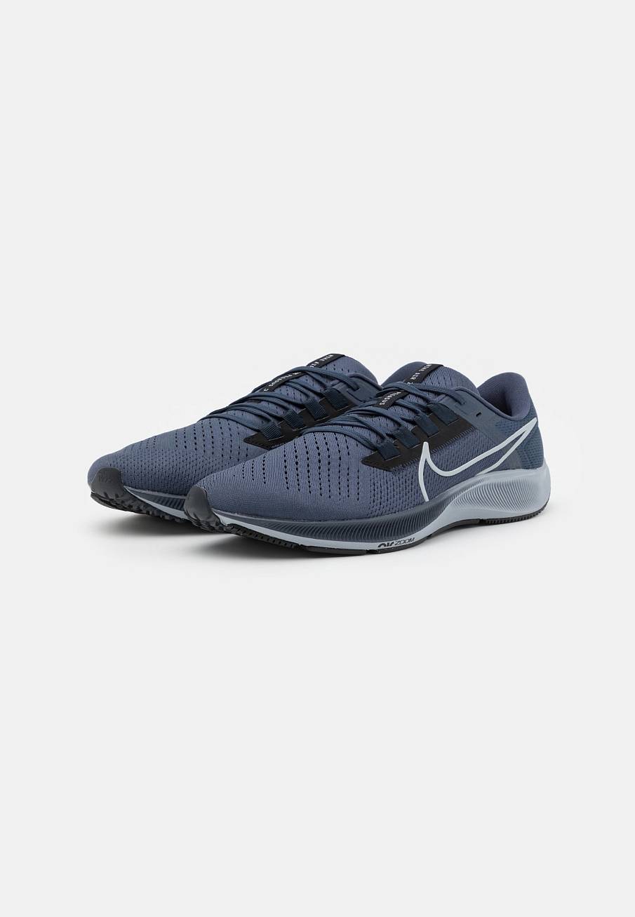 Фото № 2 с приближением к товару «‎Nike Air Zoom Pegasus 38»