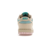 Фото № 4 с приближением к товару «‎Nike Dunk Low»