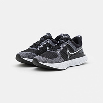 Фото № 2 с приближением к товару «‎Nike Do»
