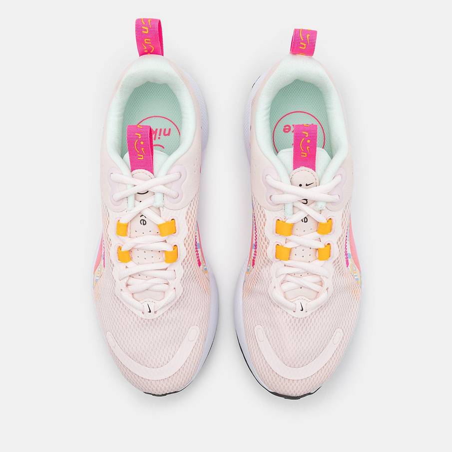 Фото № 4 с приближением к товару «‎Nike React Escape RN 2 Prm»
